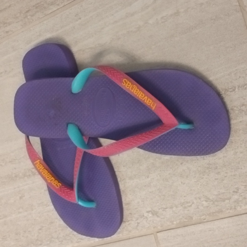 Havaianas Vibrant Purple Flip Flops with Pink and Blue Straps